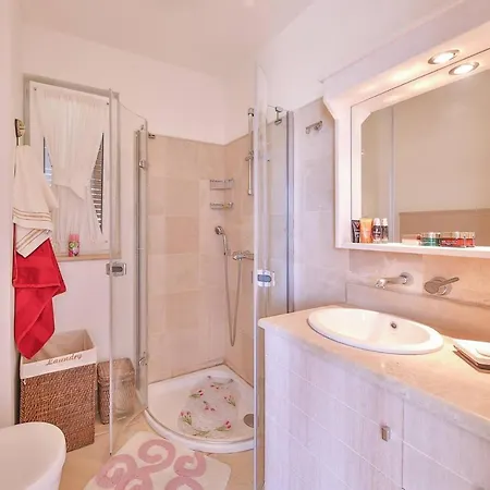 Lagun, Lavanta, Kalkan Kas